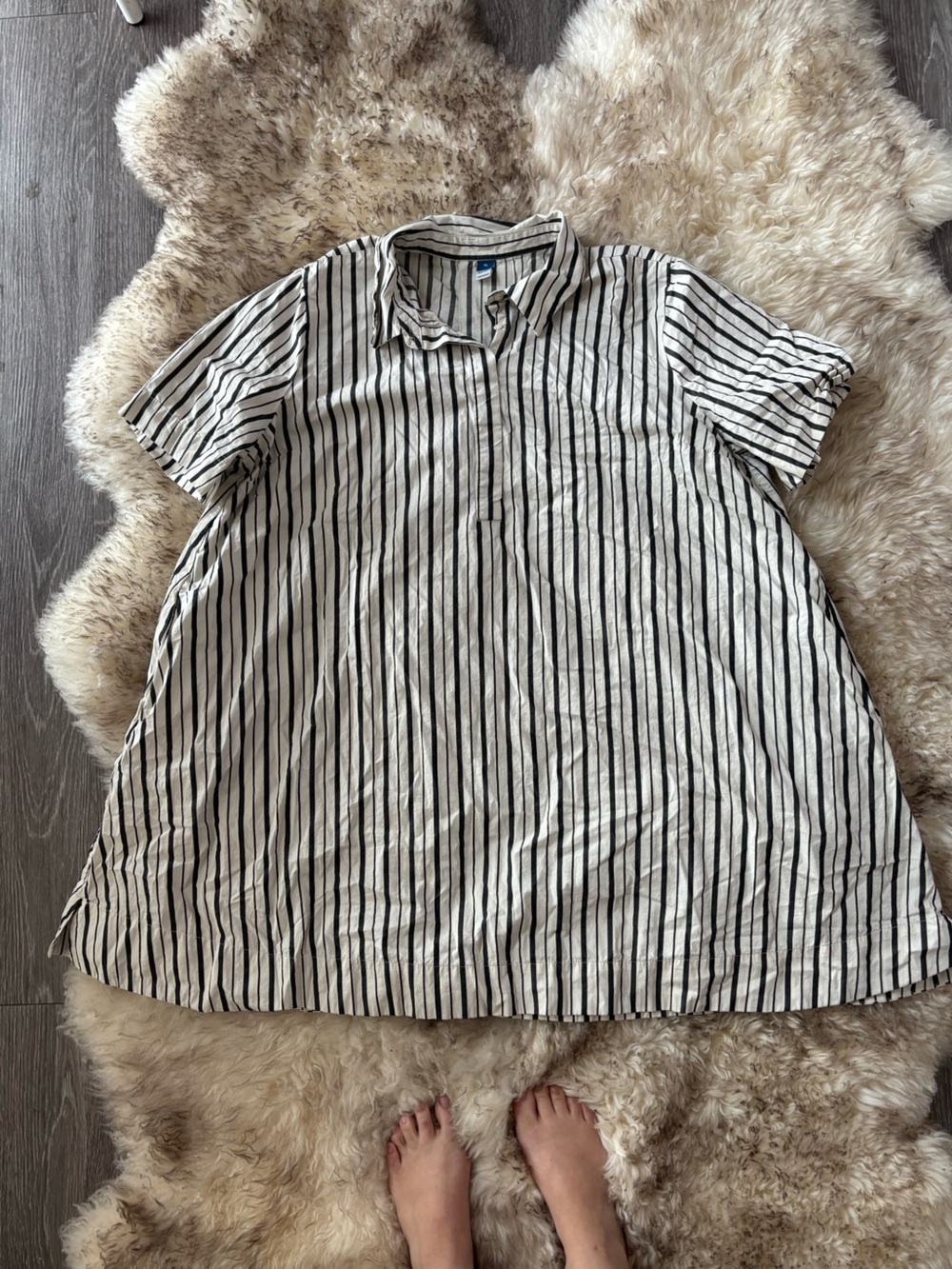 Old Navy women’s swing dress wearern Parisian White mini dresswith Black Stripes